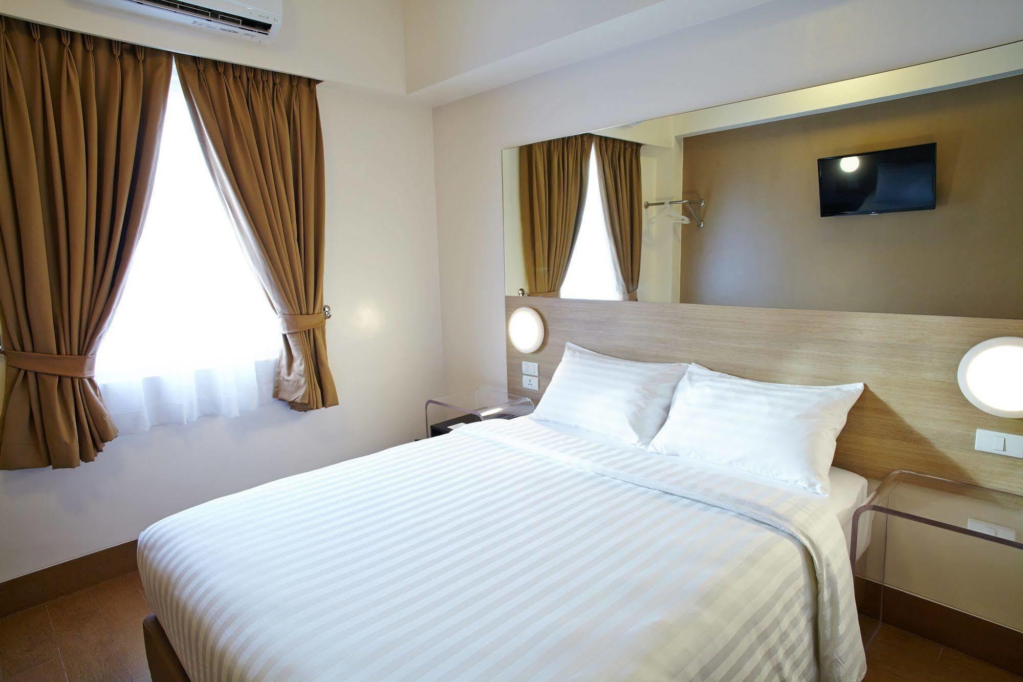 Hotel Red Planet Manila Malate Mabini Exteriér fotografie